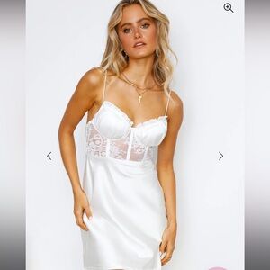Elegant White Lace Chemise